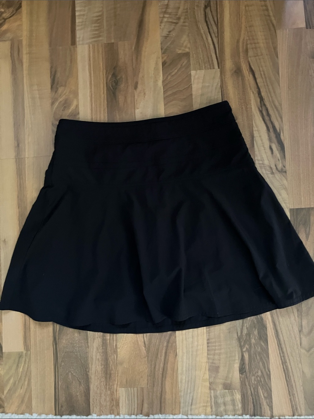Athleta Fit flare Black Skort Skirt built in shorts women’s Sz 6